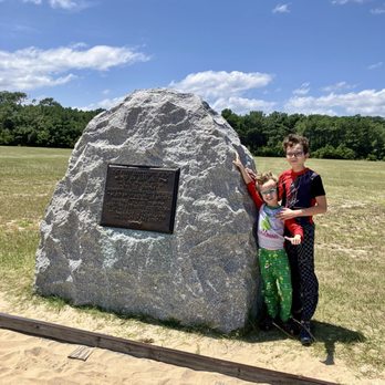 Wright Brothers National Memorial - Landmarks & Historical Buildings Near Me - Kill Devil Hills, North Carolina