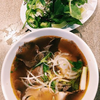 Ao Sen - Pretty good bun no hue - Vietnamese Near Me - Albany, California Ao Sen - Pretty good bun no hue - Vietnamese Near Me - Albany, California