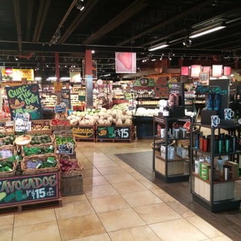 Green Market District - Interior - Grocery Near Me - Uniontown, Ohio