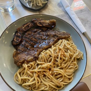 Four Seasons - Vietnamese Kitchen - Short rib with garlic noodles - Vietnamese Near Me - Reno, Nevada Four Seasons - Vietnamese Kitchen - Short rib with garlic noodles - Vietnamese Near Me - Reno, Nevada