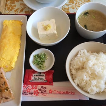 Marulilu Cafe - Cafes Near Me - Vancouver, British Columbia