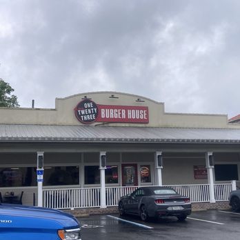 One Twenty Three Burger House - Burgers Near Me - Saint Augustine, Florida