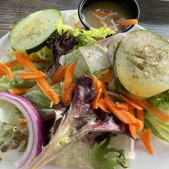 Lock 'N Key Restaurant - House salad - Seafood Near Me - Englewood, Florida