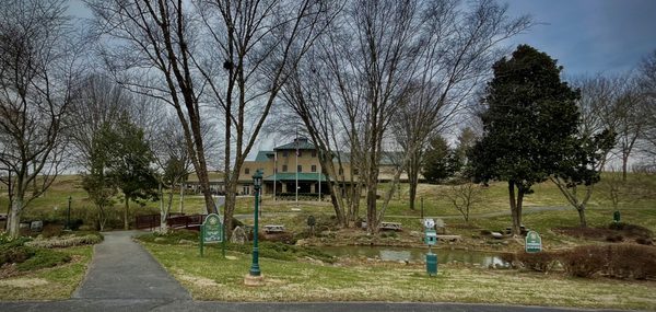 Shelton Vineyards by null