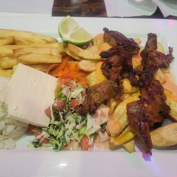 Costa Del Sol - Plato catracha - Latin American Near Me - Charlotte, North Carolina Costa Del Sol - Plato catracha - Latin American Near Me - Charlotte, North Carolina