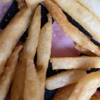 Burger Dive - Crispy fries - Burgers Near Me - Saint Paul, Minnesota Burger Dive - Crispy fries - Burgers Near Me - Saint Paul, Minnesota