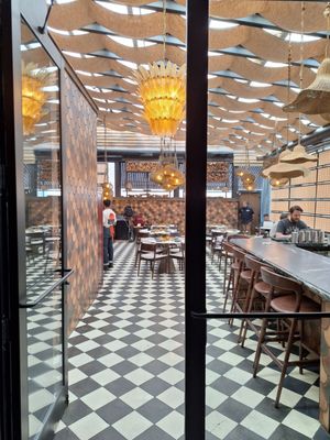 Hiro Bar Izakaya by null