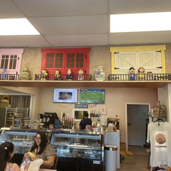 Dulce Aroma - Decor - Custom Cakes Near Me - Winston-Salem, North Carolina Dulce Aroma - Decor - Custom Cakes Near Me - Winston-Salem, North Carolina