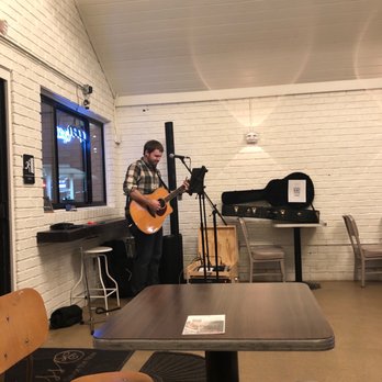 Adesso Coffee - Coffee & Tea Near Me - Mason, Ohio