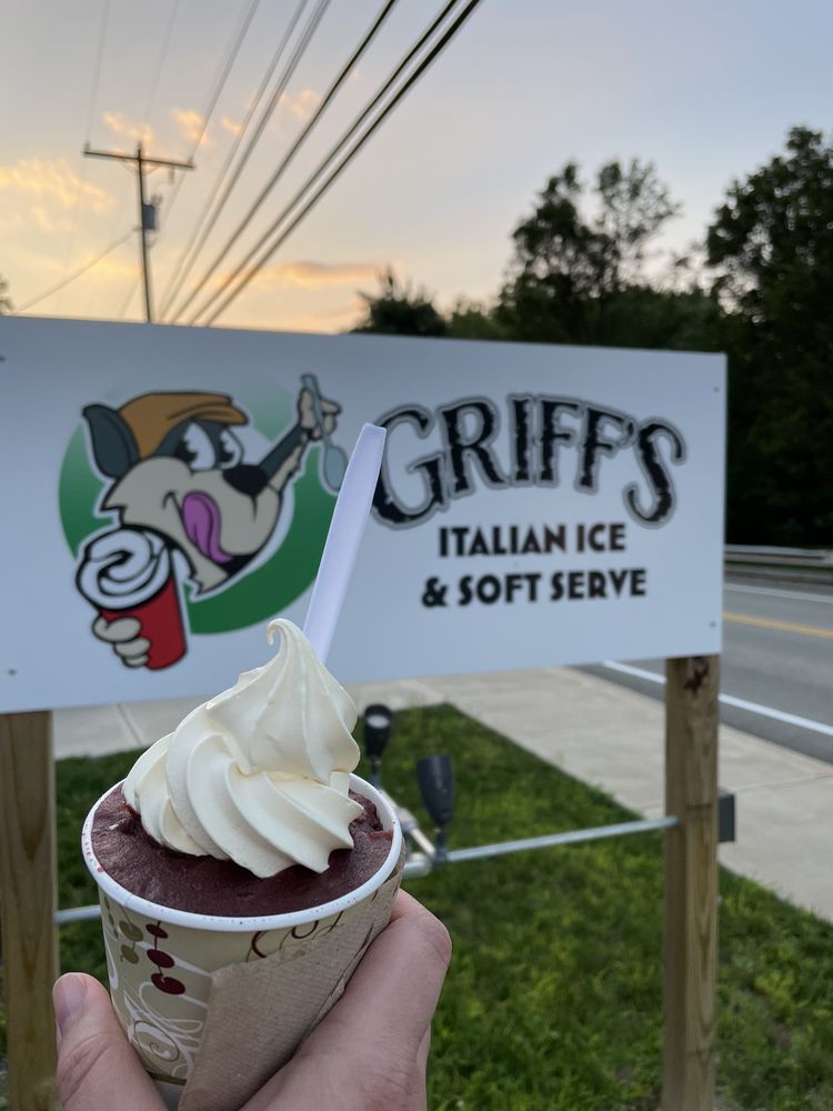 Griff's Italian Ice & Soft Serve Logo