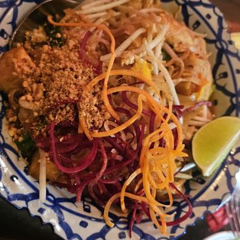 Bua Thai Kitchen - Larb - Thai Near Me - Albany, California