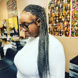 DD's African Hair Braiding