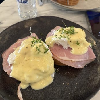 Pluk Amsterdam - Eggs Benedict - Cafes Near Me - Amsterdam, New Hampshire Pluk Amsterdam - Eggs Benedict - Cafes Near Me - Amsterdam, New Hampshire