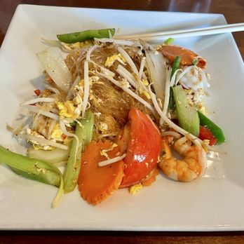 Samui Thai Cuisine - Pad Woonsen (bean thread noodle with egg & veggies )... - Thai Near Me - Southbury, Connecticut Samui Thai Cuisine - Pad Woonsen (bean thread noodle with egg & veggies )... - Thai Near Me - Southbury, Connecticut