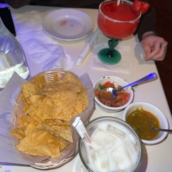 Pancho Pistolas - Mexican Near Me - Chicago, Illinois Pancho Pistolas - Mexican Near Me - Chicago, Illinois
