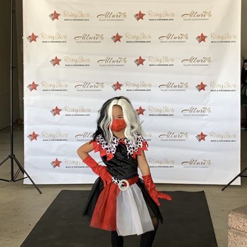 Rising Stars Performing Arts - Halloween fashion show - Performing Arts Near Me - Walnut, California Rising Stars Performing Arts - Halloween fashion show - Performing Arts Near Me - Walnut, California