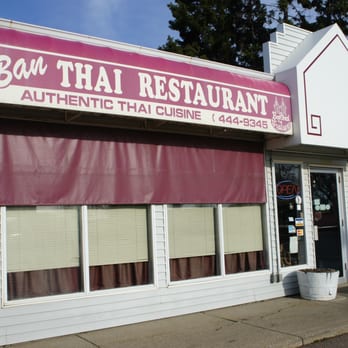 Bangkok Kitchen - Exterior - Thai Near Me - Edmonton, Alberta Bangkok Kitchen - Exterior - Thai Near Me - Edmonton, Alberta