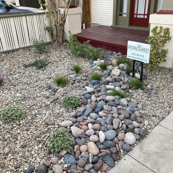Natural Aspect Gardenscape - Rock "river" - Landscaping Near Me
