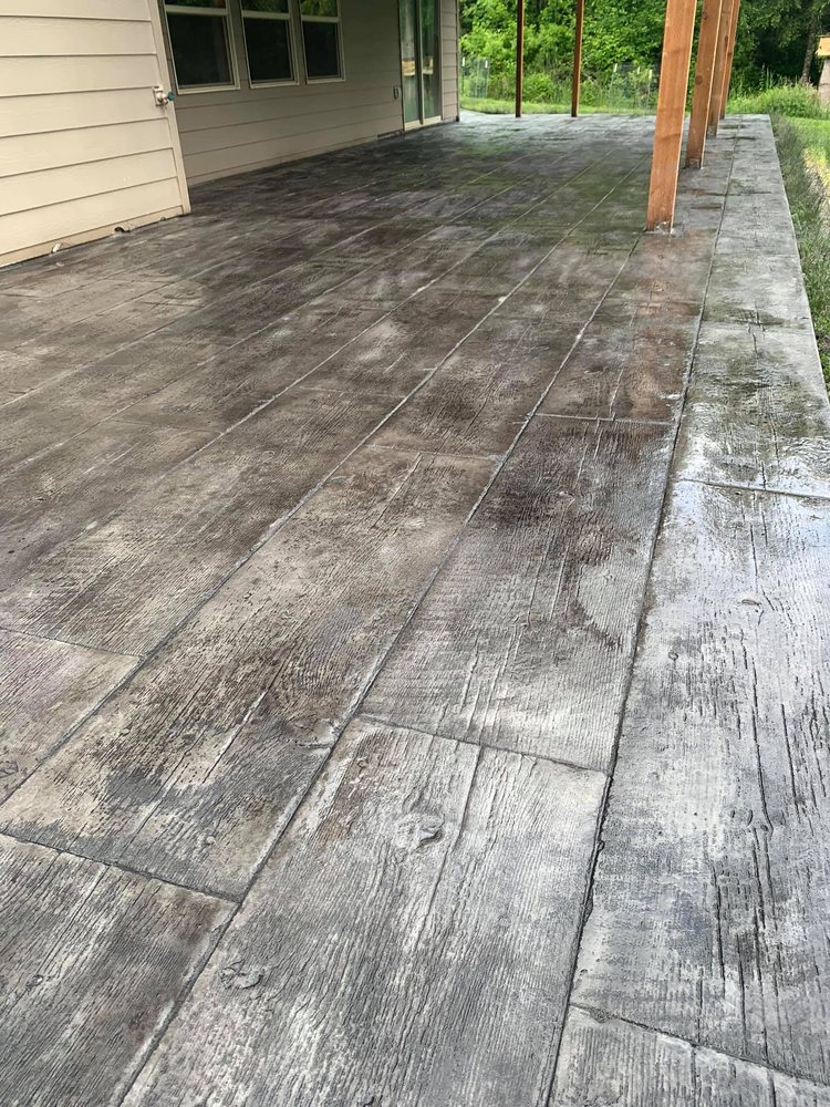 Slide of Duarte's Contracting & More