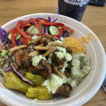 Brochettes Grill - Chicken bowl - Mediterranean Near Me - Dinuba, California