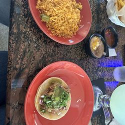 La Palapa - Shredded Beef Taco & Rice