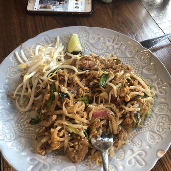 Nourish - Pad Thai with beef - Thai Near Me - Brooklyn, New York