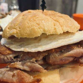 Alice's Kitchen - Jumbo H.K. Style Pineapple Bun Set - Cantonese Near Me - Monterey Park, California