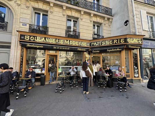 BOULANGERIE MODERNE by null