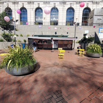 Cable Car Coffee Company - Seating area - Coffee & Tea Near Me - San Francisco, California Cable Car Coffee Company - Seating area - Coffee & Tea Near Me - San Francisco, California