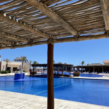 Royal Decameron - Lower pool and swim up bar - Hotels Near Me - San José del Cabo, BCS Royal Decameron - Lower pool and swim up bar - Hotels Near Me - San José del Cabo, BCS