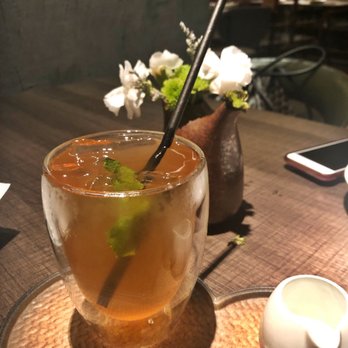 Uluh - Mango green tea - Tea Rooms Near Me - New York, New York Uluh - Mango green tea - Tea Rooms Near Me - New York, New York