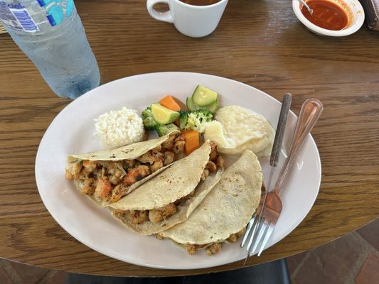 Mariscos El Torito by null