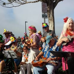 Wharf To Wharf Race - One of the ''bands'' along the course.