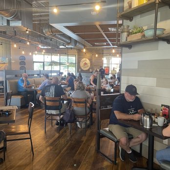 First Watch - Inside - Breakfast & Brunch Near Me - Orlando, Florida