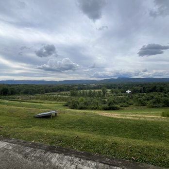 Kettleborough Cider House - Beer, Wine & Spirits Near Me - New Paltz, New York Kettleborough Cider House - Beer, Wine & Spirits Near Me - New Paltz, New York