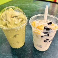VN Dish - Avocado Smoothie and Vietnamese cold dessert with lychee and jackfruit and black jelly with milk