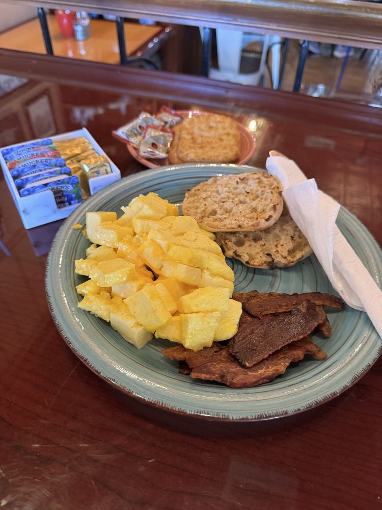 Bridge Street Coffee & Tea Logo