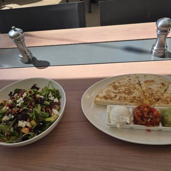 Universal Orlando- Hard Rock Hotel - Yummy farms salad and chicken quesadilla at the kitchen - Hotels Near Me - Orlando, Florida Universal Orlando- Hard Rock Hotel - Yummy farms salad and chicken quesadilla at the kitchen - Hotels Near Me - Orlando, Florida