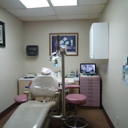 Global Dental Center - Exam Room