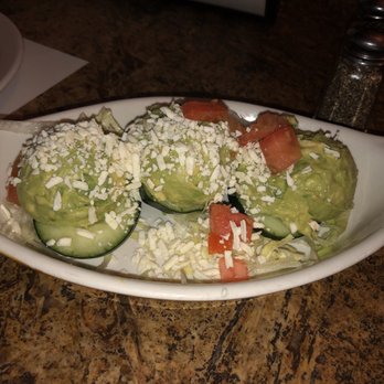 Tapanco - Guacamole - Steakhouses Near Me - Rosarito, BCN