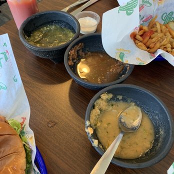 Indiego Tasting House - Three types of salsa Verde, Pico and Hananero - American Near Me - Bishop, California Indiego Tasting House - Three types of salsa Verde, Pico and Hananero - American Near Me - Bishop, California