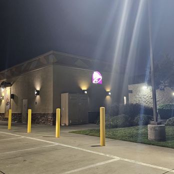 Taco Bell - Taco bell logo - Fast Food Near Me - Fresno, California Taco Bell - Taco bell logo - Fast Food Near Me - Fresno, California