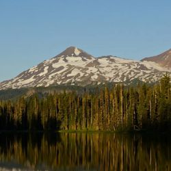 The Lodge Retirement Community - Sisters mountains.