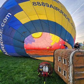 Midwest Ballooning Adventures - Filling with regular air - Hot Air Balloons Near Me - Huntley, Illinois Midwest Ballooning Adventures - Filling with regular air - Hot Air Balloons Near Me - Huntley, Illinois