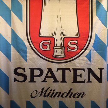 Haus Murphy's - I would have expected a flag of FC Bayern München, but Späten will do. - German Near Me - Glendale, Arizona Haus Murphy's - I would have expected a flag of FC Bayern München, but Späten will do. - German Near Me - Glendale, Arizona