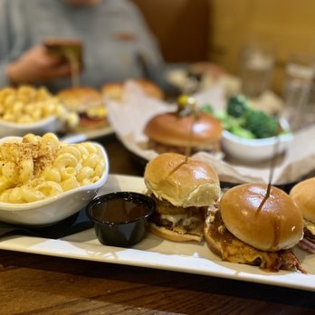 Cin Cin Burger BAR - Sliders & Gold Digger's Mac & Cheese - Burgers Near Me - Winston-Salem, North Carolina Cin Cin Burger BAR - Sliders & Gold Digger's Mac & Cheese - Burgers Near Me - Winston-Salem, North Carolina