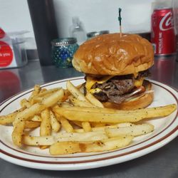 Westley Steakhouse & Grille - Cooks break snack
