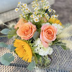 Hydrangea & Company - Floral arrangement