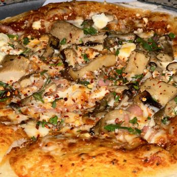Arcadia - mushroom pizza (I added the chili flake) - Arcades Near Me - PORTLAND, Maine