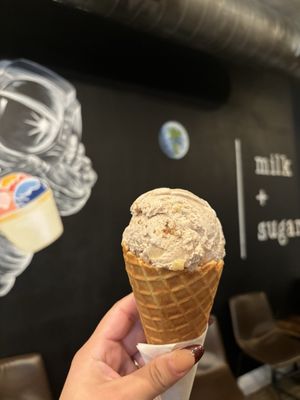 milk + sugar by null